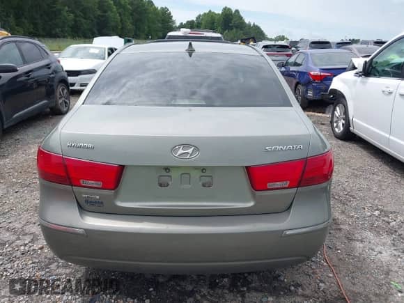 2009 Hyundai Sonata Limited с VIN 5NPEU46C09H487641, выставлен на аукционе IAAI как лот 42737582 с пробегом 186 062 миль миль и . История ставок и продаж доступна на DreamBid. Изображение 16.