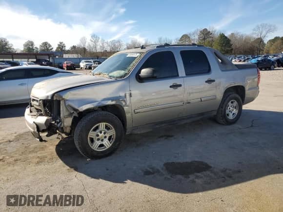 2008 Chevrolet Avalanche 1LT with VIN 3GNEC12J28G225978, listed as a Copart auction lot 89060975 with 237,658 mi miles and Salvage title. Bid and sale history available at DreamBid. Image 1.