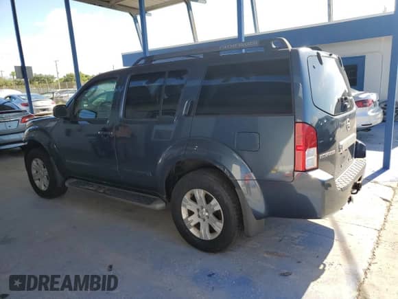2005 Nissan Pathfinder SE with VIN 5N1AR18W55C707105, listed as a Copart auction lot 71781005 with 152,140 mi miles and Salvage title. Bid and sale history available at DreamBid. Image 2.