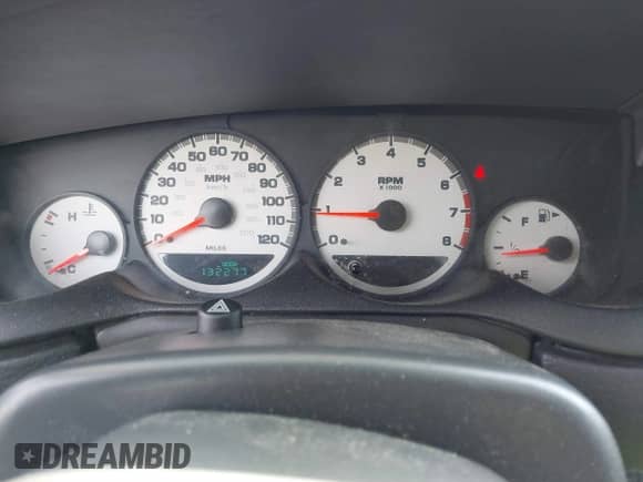 2005 Dodge Neon SXT с VIN 1B3ES56C95D209219, выставлен на аукционе IAAI как лот 41747179 с пробегом 132 277 миль миль и . История ставок и продаж доступна на DreamBid. Изображение 7.