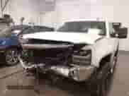 2017 Chevrolet Silverado 1500 LTZ z VIN 3GCUKSEC1HG286538, wystawiony jako IAAI lot #41861745 z przebiegiem 105 033 mil mil oraz . Historia ofert i sprzedaży dostępna na DreamBid. Obrazek 6.