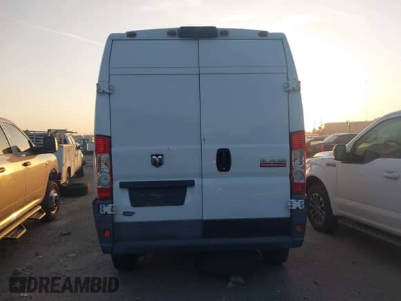 2016 Ram ProMaster Cargo с VIN 3C6TRVDG4GE128144, выставлен на аукционе IAAI как лот 42725308 с пробегом 271 881 миль миль и . История ставок и продаж доступна на DreamBid. Изображение 16.