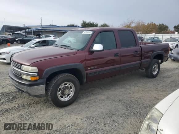 2002 Chevrolet Silverado 1500HD LS z VIN 1GCGC13UX2F145394, wystawiony jako Copart lot #81768014 z przebiegiem 85 322 mil mil oraz Czysty tytuł • Clean title. Historia ofert i sprzedaży dostępna na DreamBid. Obrazek 1.