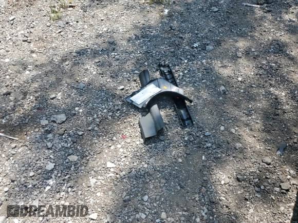 2015 Nissan Note SR с VIN 3N1CE2CP0FL445047, выставлен на аукционе Copart как лот 63109125 с пробегом 97 603 миль миль и На запчасти • Non repairable. История ставок и продаж доступна на DreamBid. Изображение 12.