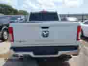 2022 Ram 1500 Big Horn z VIN 1C6RREBT8NN190343, wystawiony jako IAAI lot #42514747 z przebiegiem 65 593 mil mil oraz . Historia ofert i sprzedaży dostępna na DreamBid. Obrazek 17.