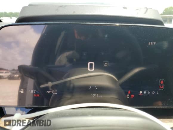 2025 Chevrolet Tahoe High Country с VIN 1GNS6TRL5SR245646, выставлен на аукционе Copart как лот 59165745 с пробегом 1 711 миль миль и Списание • Salvage title. История ставок и продаж доступна на DreamBid. Изображение 9.