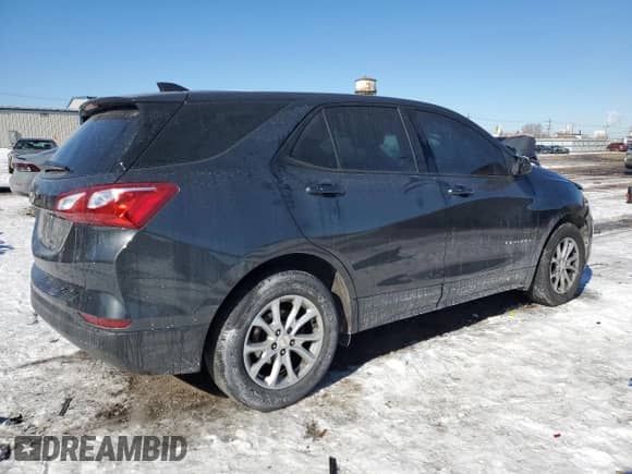 2019 Chevrolet Equinox LS z VIN 2GNAXHEV7K6145153, wystawiony jako Copart lot #45530465 z przebiegiem 88 345 mil mil oraz Szkoda całkowita • Salvage title. Historia ofert i sprzedaży dostępna na DreamBid. Obrazek 3.