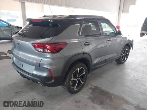 2021 Chevrolet TrailBlazer RS z VIN KL79MUSL1MB078322, wystawiony jako IAAI lot #43043902 z przebiegiem 37 033 mil mil oraz . Historia ofert i sprzedaży dostępna na DreamBid. Obrazek 4.