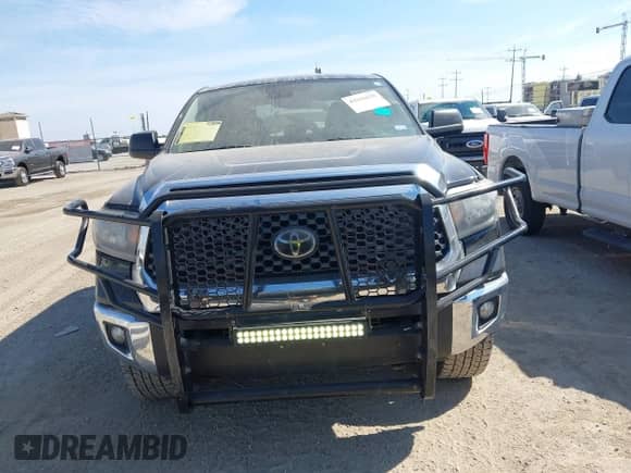 2020 Toyota Tundra SR5 с VIN 5TFDY5F19LX875273, выставлен на аукционе IAAI как лот 43152678 с пробегом 168 862 миль миль и . История ставок и продаж доступна на DreamBid. Изображение 13.