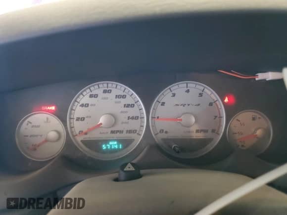 2005 Dodge Neon SRT-4 z VIN 1B3ES66S05D259861, wystawiony jako Copart lot #81290105 z przebiegiem 57 141 mil mil oraz Szkoda całkowita • Salvage title. Historia ofert i sprzedaży dostępna na DreamBid. Obrazek 9.
