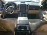 2018 Ford F-150 XL с VIN 1FTFW1C1XJFD95810, выставлен на аукционе Copart как лот 86137755 с пробегом 163 573 миль миль и Чистый • Clean title. История ставок и продаж доступна на DreamBid. Изображение 8.