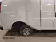 2024 Chevrolet Express Cargo с VIN 1GCWGBFP9R1141680, выставлен на аукционе IAAI как лот 42797917 с пробегом 17 441 миль миль и . История ставок и продаж доступна на DreamBid. Изображение 6.