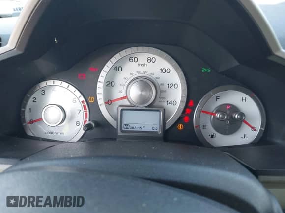 2010 Honda Pilot Touring with VIN 5FNYF4H88AB012001, listed as a IAAI auction lot 42635771 with 287,115 mi miles and . Bid and sale history available at DreamBid. Image 7.