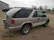 2000 Chevrolet Blazer LS с VIN 1GNCS18W9YK206592, выставлен на аукционе Copart как лот 54295205 с пробегом 200 617 миль миль и Чистый • Clean title. История ставок и продаж доступна на DreamBid. Изображение 3.