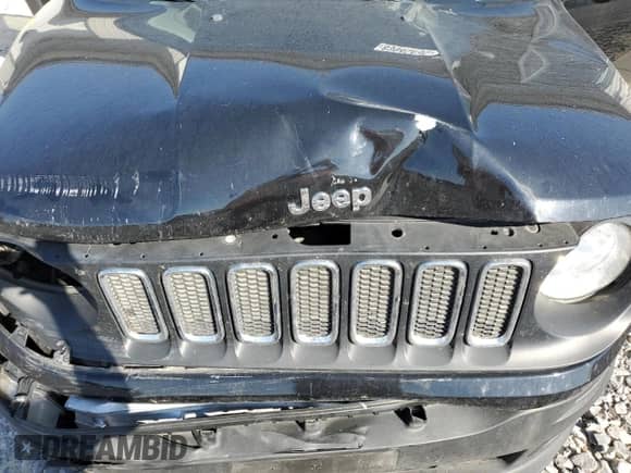 2018 Jeep Renegade Latitude with VIN ZACCJABB1JPH46788, listed as a Copart auction lot 83945435 with 90,828 mi miles and Salvage title. Bid and sale history available at DreamBid. Image 12.