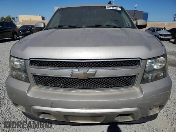 2008 Chevrolet Tahoe 1LT with VIN 1GNFC13078R114210, listed as a Copart auction lot 69286435 with 364,596 mi miles and Clean title. Bid and sale history available at DreamBid. Image 5.