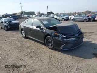 2022 Toyota Camry Hybrid LE with VIN 4T1C31AK1NU580817, listed as a IAAI auction lot 40719068 with 41,455 mi miles and . Bid and sale history available at DreamBid. Image 1.