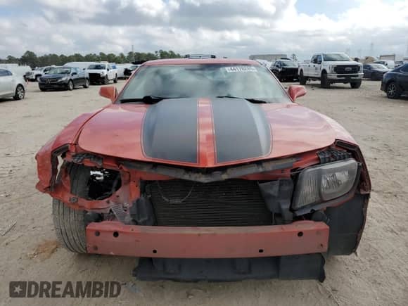 2010 Chevrolet Camaro 1SS с VIN 2G1FS1EW0A9133686, выставлен на аукционе Copart как лот 44178285 с пробегом 120 462 миль миль и Списание • Salvage title. История ставок и продаж доступна на DreamBid. Изображение 5.