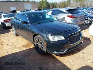 2016 Chrysler 300 Anniversary Edition с VIN 2C3CCARG7GH349399, выставлен на аукционе IAAI как лот 41484878 с пробегом 146 366 миль миль и . История ставок и продаж доступна на DreamBid. Изображение 1.