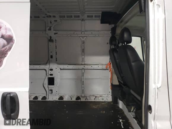 2016 Ram ProMaster Cargo z VIN 3C6TRVDG4GE114518, wystawiony jako Copart lot #85452404 z przebiegiem 219 060 mil mil oraz Szkoda całkowita • Salvage title. Historia ofert i sprzedaży dostępna na DreamBid. Obrazek 11.