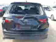 2024 Volkswagen Tiguan S с VIN 3VVRB7AX0RM055422, выставлен на аукционе IAAI как лот 42344755 с пробегом 20 670 миль миль и . История ставок и продаж доступна на DreamBid. Изображение 17.