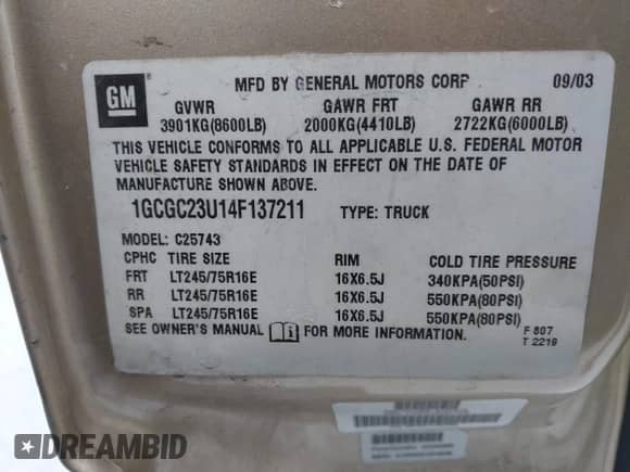 2004 Chevrolet Silverado 2500 LS z VIN 1GCGC23U14F137211, wystawiony jako IAAI lot #41269562 z przebiegiem 298 317 mil mil oraz . Historia ofert i sprzedaży dostępna na DreamBid. Obrazek 9.