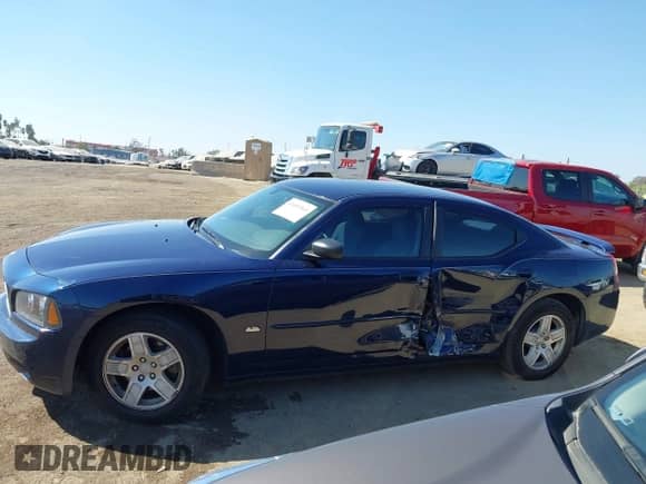 2006 Dodge Charger с VIN 2B3KA43G06H462330, выставлен на аукционе IAAI как лот 43401564 с пробегом 48 682 миль миль и . История ставок и продаж доступна на DreamBid. Изображение 14.