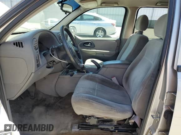 2005 Chevrolet TrailBlazer LS с VIN 1GNDS13S552166404, выставлен на аукционе Copart как лот 68383055 с пробегом 191 128 миль миль и Списание • Salvage title. История ставок и продаж доступна на DreamBid. Изображение 7.