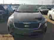 2019 Kia Sorento LX z VIN 5XYPGDA35KG525191, wystawiony jako Copart lot #80721515 z przebiegiem 113 164 mil mil oraz Szkoda całkowita • Salvage title. Historia ofert i sprzedaży dostępna na DreamBid. Obrazek 5.