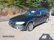 2008 Volvo XC70 with VIN YV4BZ982X81031090, listed as a IAAI auction lot 43140418 with 227,876 mi miles and . Bid and sale history available at DreamBid. Image 2.