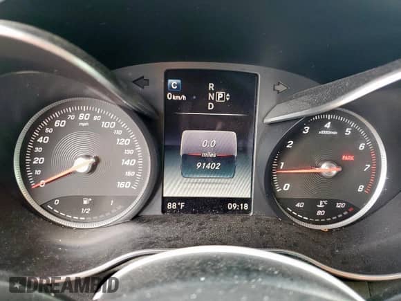 2015 Mercedes-Benz C 300 z VIN 55SWF4JB2FU056000, wystawiony jako Copart lot #68462335 z przebiegiem 91 402 mil mil oraz Szkoda całkowita • Salvage title. Historia ofert i sprzedaży dostępna na DreamBid. Obrazek 9.