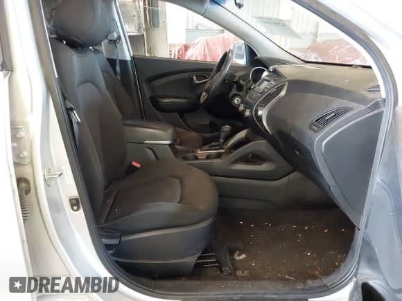 2014 Hyundai Tucson GLS z VIN KM8JT3AF7EU944891, wystawiony jako IAAI lot #42893003 z przebiegiem 121 897 mil mil oraz . Historia ofert i sprzedaży dostępna na DreamBid. Obrazek 5.