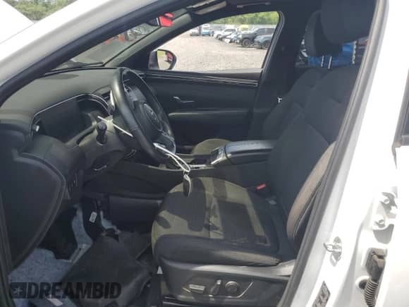 2022 Hyundai Santa Cruz SEL Premium с VIN 5NTJDDAF8NH039692, выставлен на аукционе Copart как лот 61987285 с пробегом 58 840 миль миль и Списание • Salvage title. История ставок и продаж доступна на DreamBid. Изображение 7.