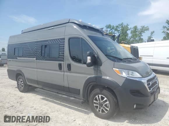 2023 Ram ProMaster Cargo с VIN 3C6MRVJG7PE557559, выставлен на аукционе Copart как лот 57969515 с пробегом 718 миль миль и Списание • Salvage title. История ставок и продаж доступна на DreamBid. Изображение 4.