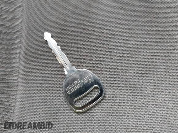 2006 Chevrolet TrailBlazer LS z VIN 1GNET16S266135716, wystawiony jako IAAI lot #41569106 z przebiegiem 222 442 mil mil oraz . Historia ofert i sprzedaży dostępna na DreamBid. Obrazek 11.