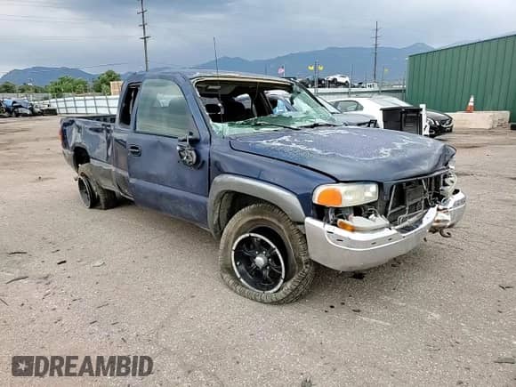 2000 GMC Sierra 1500 SLE with VIN 1GTEK19T5YZ203380, listed as a Copart auction lot 64324535 with Not provided miles and Non repairable. Bid and sale history available at DreamBid. Image 13.