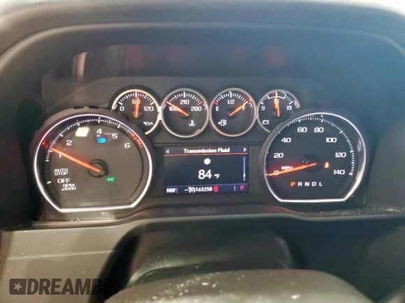 2020 Chevrolet Silverado 1500 LT z VIN 1GCPWCED8LZ251889, wystawiony jako Copart lot #81995735 z przebiegiem 163 258 mil mil oraz Szkoda całkowita • Salvage title. Historia ofert i sprzedaży dostępna na DreamBid. Obrazek 9.