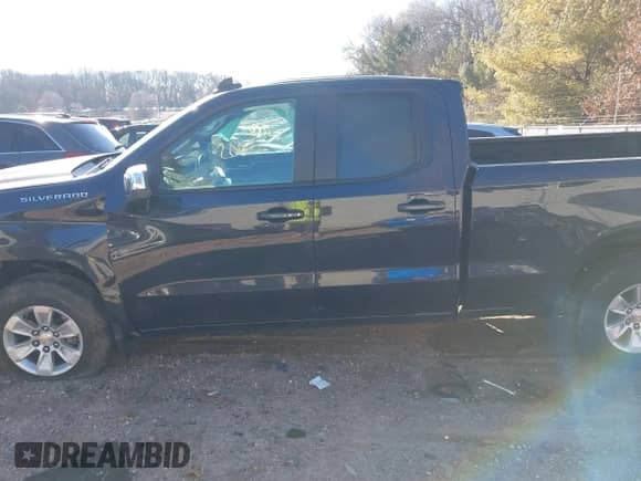 2023 Chevrolet Silverado 1500 LT with VIN 1GCRDDED8PZ112002, listed as a IAAI auction lot 41476101 with 116,730 mi miles and . Bid and sale history available at DreamBid. Image 14.