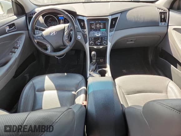 2013 Hyundai Sonata Limited z VIN KMHEC4A49DA097555, wystawiony jako Copart lot #80096355 z przebiegiem 94 994 mil mil oraz Czysty tytuł • Clean title. Historia ofert i sprzedaży dostępna na DreamBid. Obrazek 8.