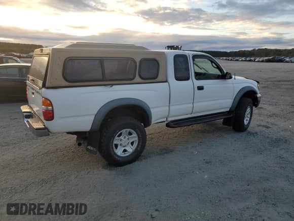 2004 Toyota Tacoma с VIN 5TEWM72N14Z368726, выставлен на аукционе Copart как лот 86518755 с пробегом 209 320 миль миль и Чистый • Clean title. История ставок и продаж доступна на DreamBid. Изображение 3.