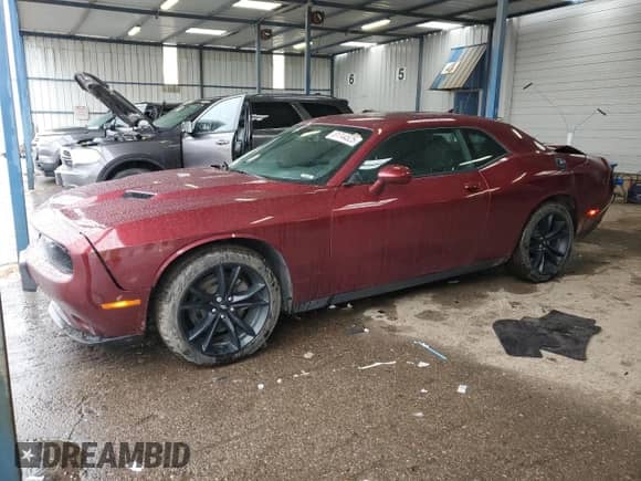 2018 Dodge Challenger SXT с VIN 2C3CDZAG3JH219439, выставлен на аукционе Copart как лот 81744525 с пробегом 51 932 миль миль и Списание • Salvage title. История ставок и продаж доступна на DreamBid. Изображение 1.