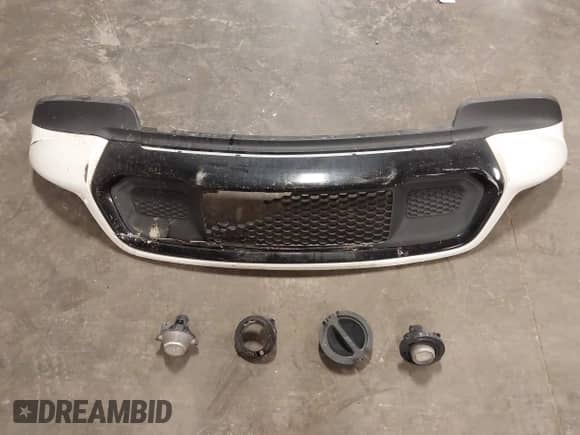 2020 Jeep Grand Cherokee Altitude with VIN 1C4RJFAGXLC104551, listed as a IAAI auction lot 42723807 with 90,917 mi miles and . Bid and sale history available at DreamBid. Image 12.