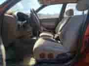 1995 Toyota Camry LE z VIN 4T1SK12E8SU639591, wystawiony jako Copart lot #82498795 z przebiegiem 411 498 mil mil oraz Szkoda całkowita • Salvage title. Historia ofert i sprzedaży dostępna na DreamBid. Obrazek 7.