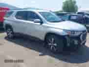 2019 Chevrolet Traverse LT z VIN 1GNEVHKW7KJ304308, wystawiony jako IAAI lot #42438755 z przebiegiem 113 634 mil mil oraz . Historia ofert i sprzedaży dostępna na DreamBid. Obrazek 1.