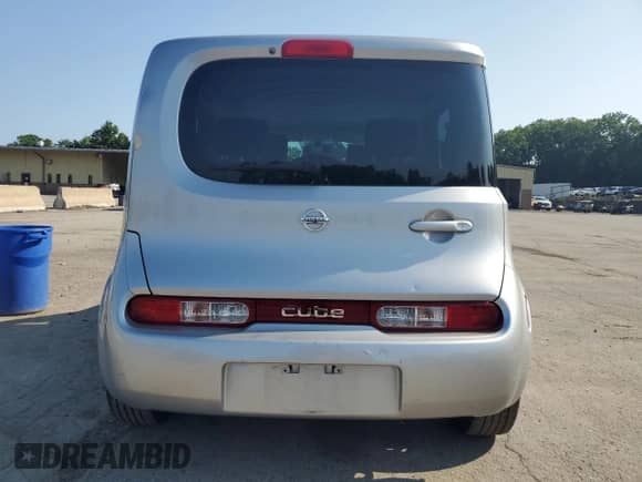 2010 Nissan Cube S Krom Edition z VIN JN8AZ2KR8AT159774, wystawiony jako Copart lot #66604055 z przebiegiem 125 885 mil mil oraz Czysty tytuł • Clean title. Historia ofert i sprzedaży dostępna na DreamBid. Obrazek 6.