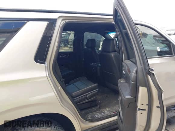 2021 Chevrolet Tahoe Z71 with VIN 1GNSKPKD3MR342336, listed as a IAAI auction lot 43363172 with 43,246 mi miles and . Bid and sale history available at DreamBid. Image 8.