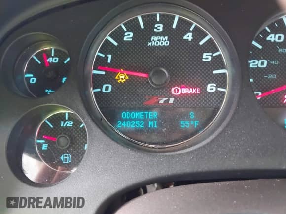 2010 Chevrolet Tahoe LT с VIN 1GNUCBE09AR149556, выставлен на аукционе IAAI как лот 42631742 с пробегом 240 252 миль миль и . История ставок и продаж доступна на DreamBid. Изображение 15.