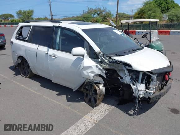 2015 Toyota Sienna SE with VIN 5TDXK3DC2FS621891, listed as a IAAI auction lot 42832318 with 110,420 mi miles and . Bid and sale history available at DreamBid. Image 1.