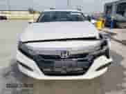 2018 Honda Accord EX-L z VIN 1HGCV2F50JA024003, wystawiony jako Copart lot #84290435 z przebiegiem 117 957 mil mil oraz Szkoda całkowita • Salvage title. Historia ofert i sprzedaży dostępna na DreamBid. Obrazek 5.