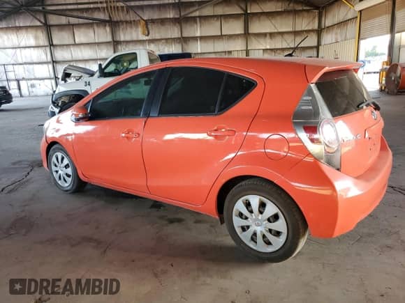 2012 Toyota Prius One z VIN JTDKDTB3XC1008921, wystawiony jako Copart lot #82726485 z przebiegiem Nie podano mil oraz Szkoda całkowita • Salvage title. Historia ofert i sprzedaży dostępna na DreamBid. Obrazek 2.